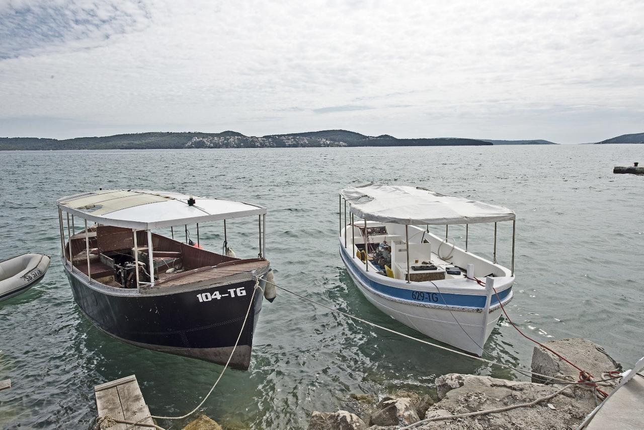 Holiday Home Listesi 1 Trogir Exterior photo